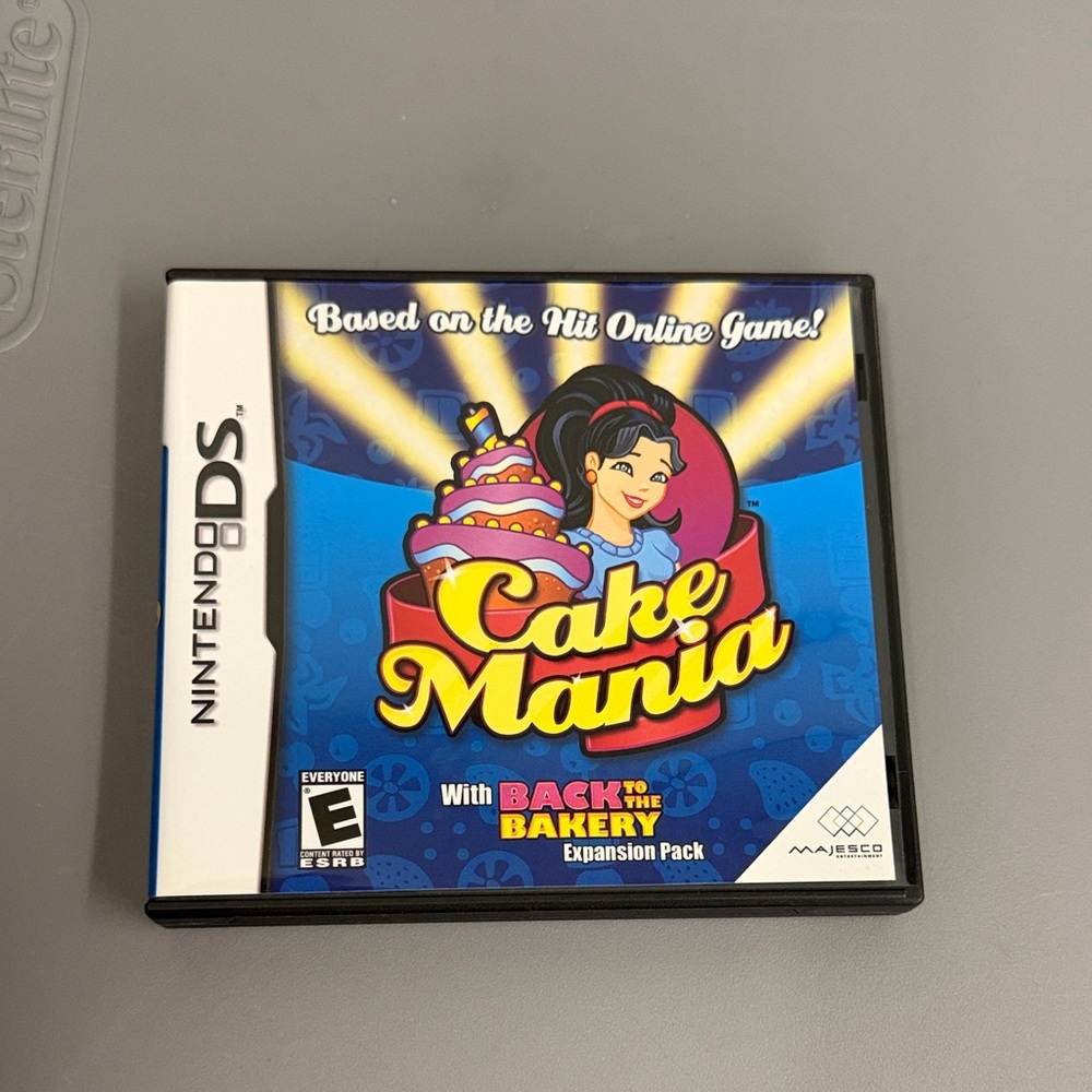 Nintendo DS Cake Mania Game - Blue and Yellow